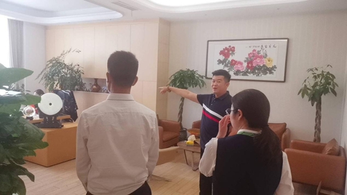 恭喜！蘇州昱騰與依迪埃展柜公司簽訂勞務(wù)外包業(yè)務(wù)！