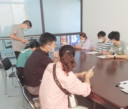 恭喜！蘇州昱騰與依迪埃展柜公司簽訂勞務(wù)外包業(yè)務(wù)！